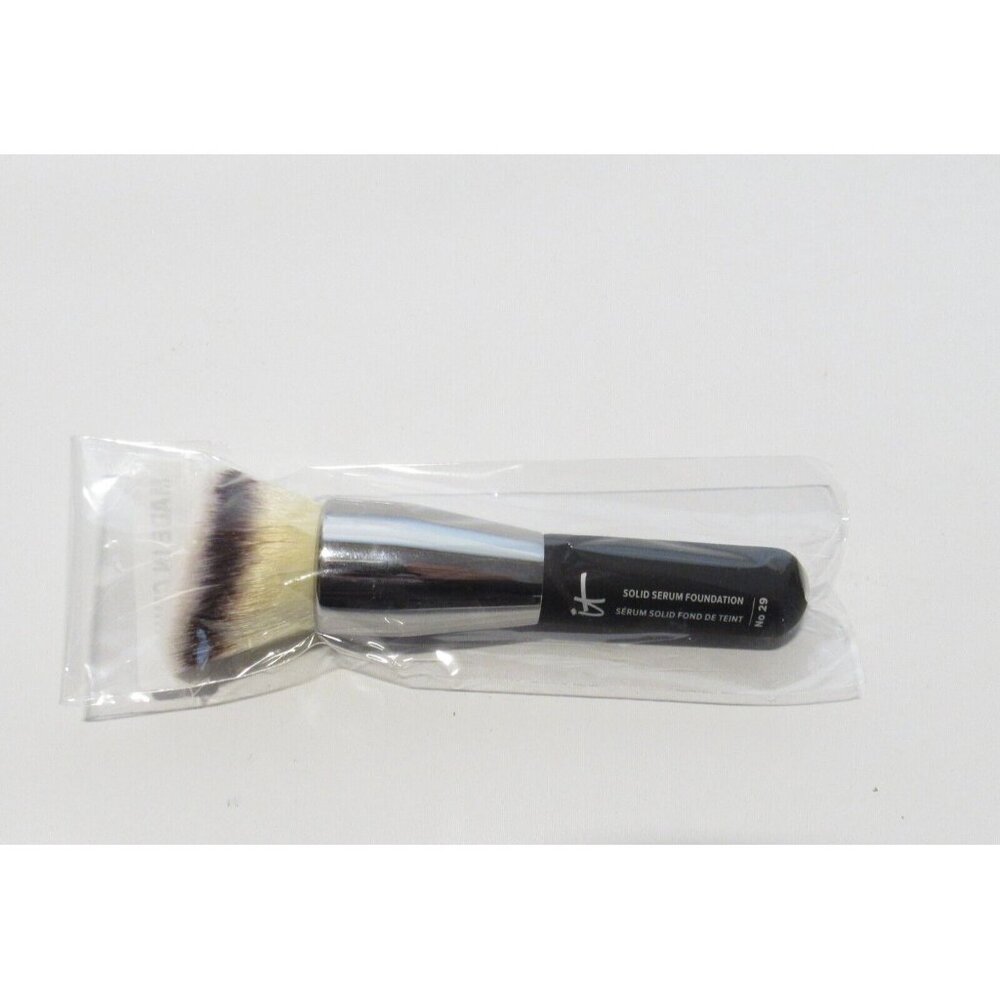 It Cosmetics Heavenly Luxe Solid Serum Foundation Brush # 29